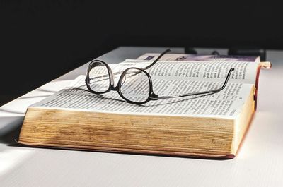 Wofür leben wir? - Prägende Werte und Erfahrungen in Biografien und Zeitgeschichte